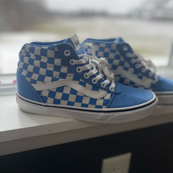 Women’s Vans 8.5 - Picture 4 of 4
